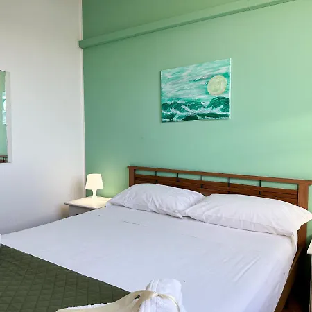 Apartment Calauriia *