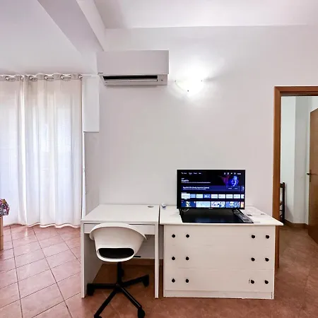 Apartment Calauriia