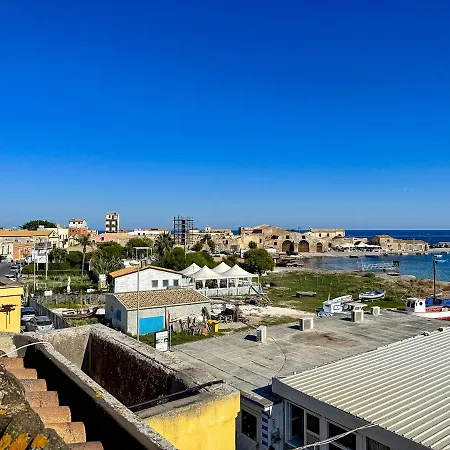 Calauriia Daire Marzamemi