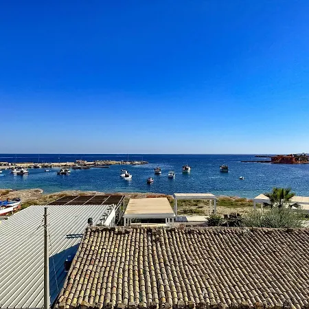 Calauriia Apartment